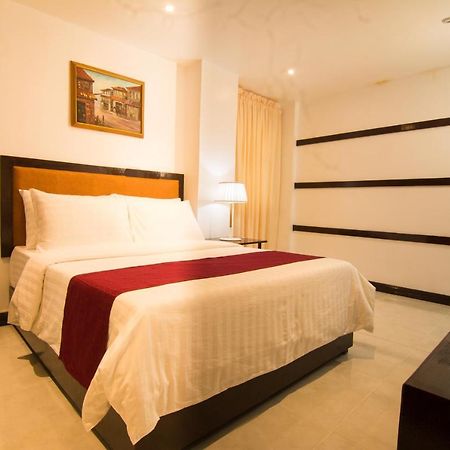 Diamond Hotel And Resto Catarman  Dış mekan fotoğraf