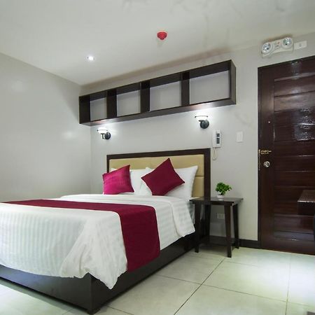 Diamond Hotel And Resto Catarman  Dış mekan fotoğraf
