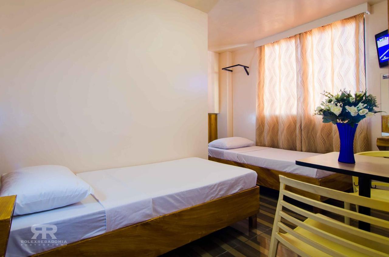 Diamond Hotel And Resto Catarman  Dış mekan fotoğraf