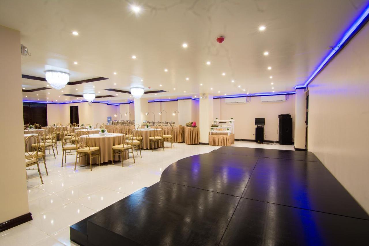 Diamond Hotel And Resto Catarman  Dış mekan fotoğraf
